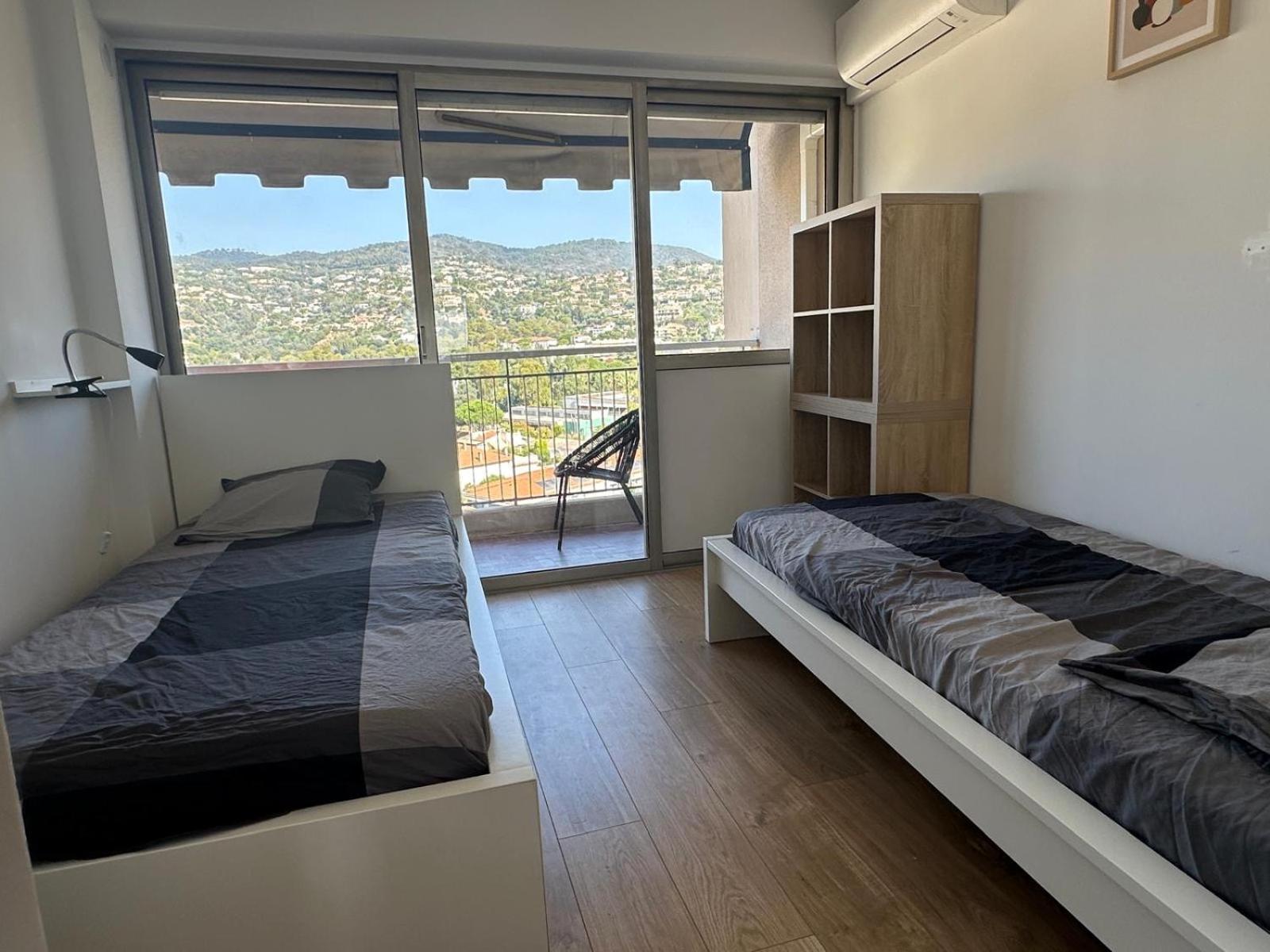 Appartement T3 De Standing Vue Mer Et Marina 망들리유 라 나플 외부 사진