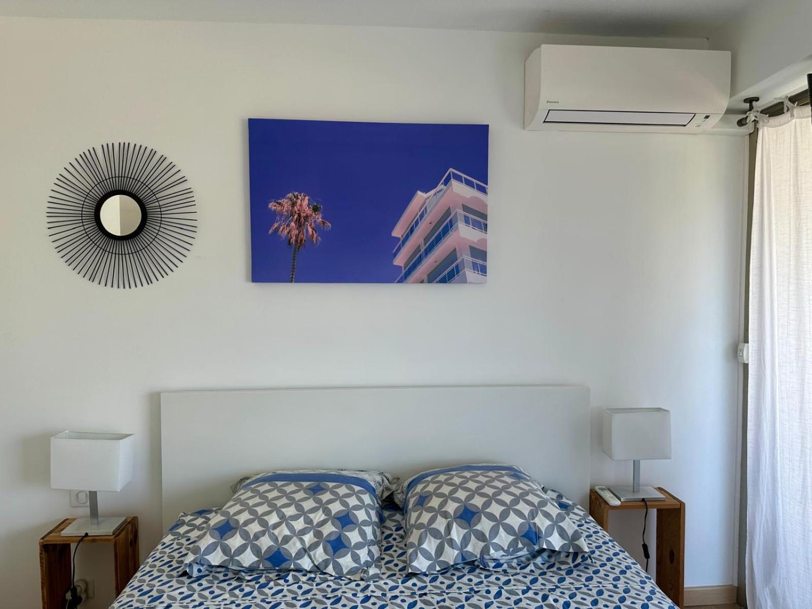 Appartement T3 De Standing Vue Mer Et Marina 망들리유 라 나플 외부 사진