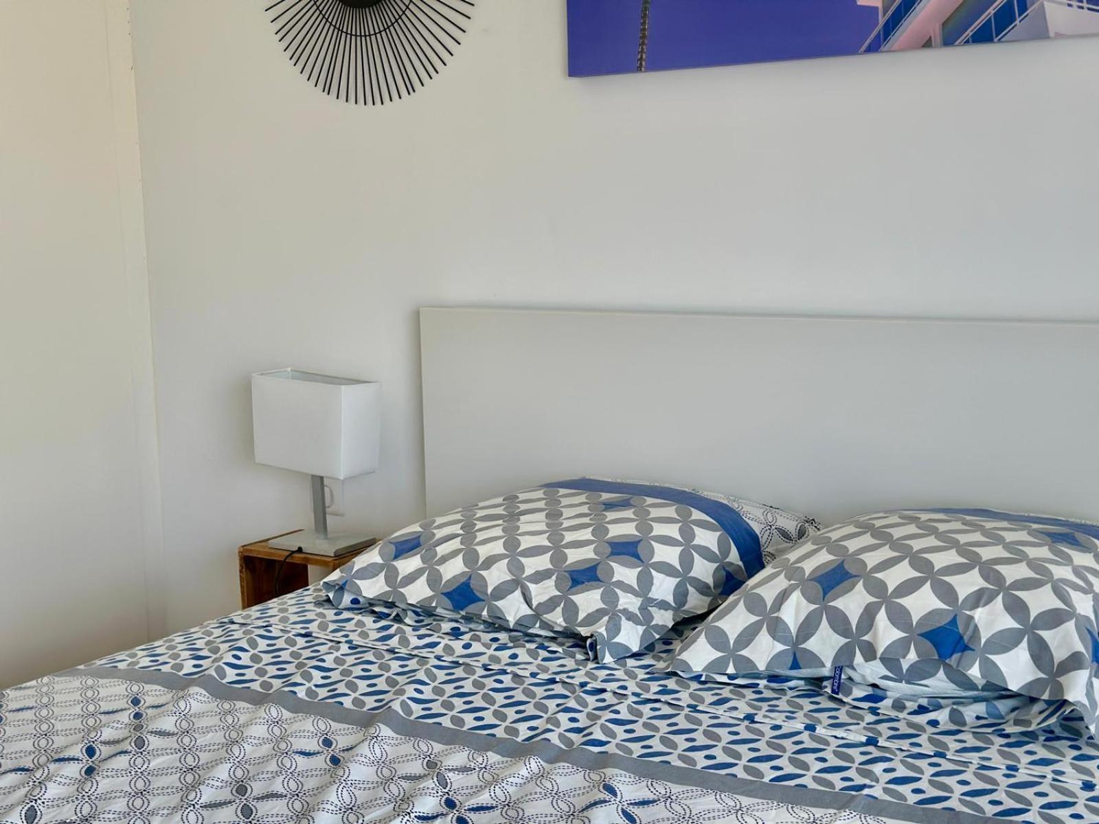Appartement T3 De Standing Vue Mer Et Marina 망들리유 라 나플 외부 사진